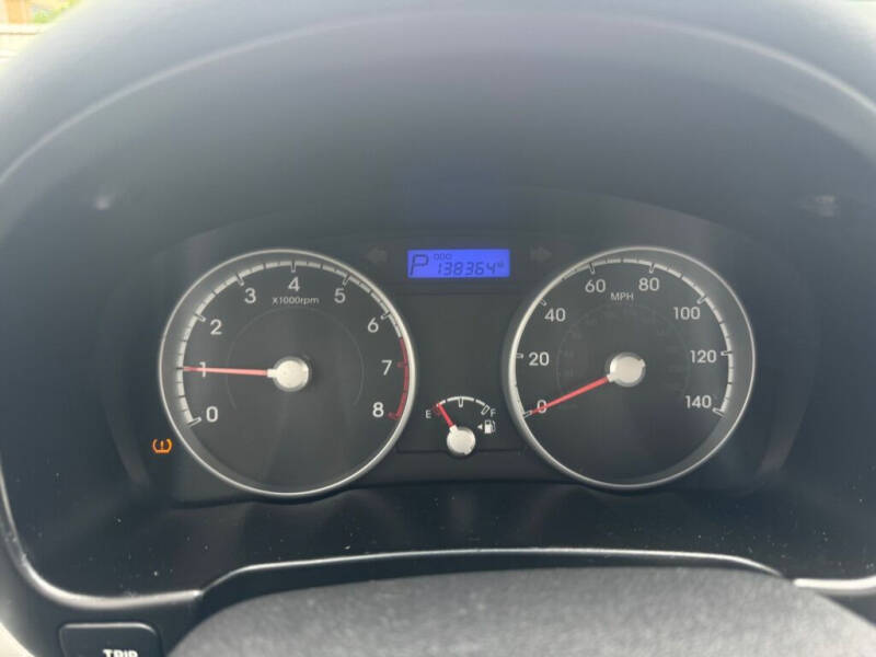 2010 Hyundai Accent Blue