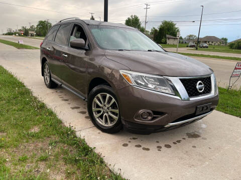 2015 Nissan Pathfinder for sale at Wyss Auto in Oak Creek WI