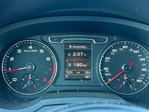 2015 Audi Q3 2.0T quattro Prestige