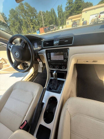 2013 Volkswagen Passat SE