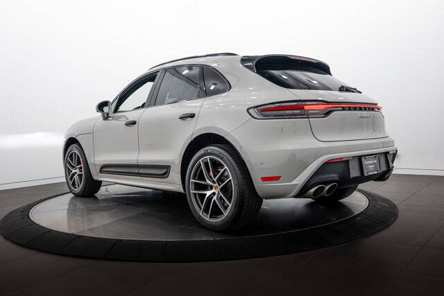 2022 Porsche Macan S
