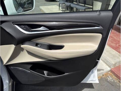 2020 Buick Enclave Essence