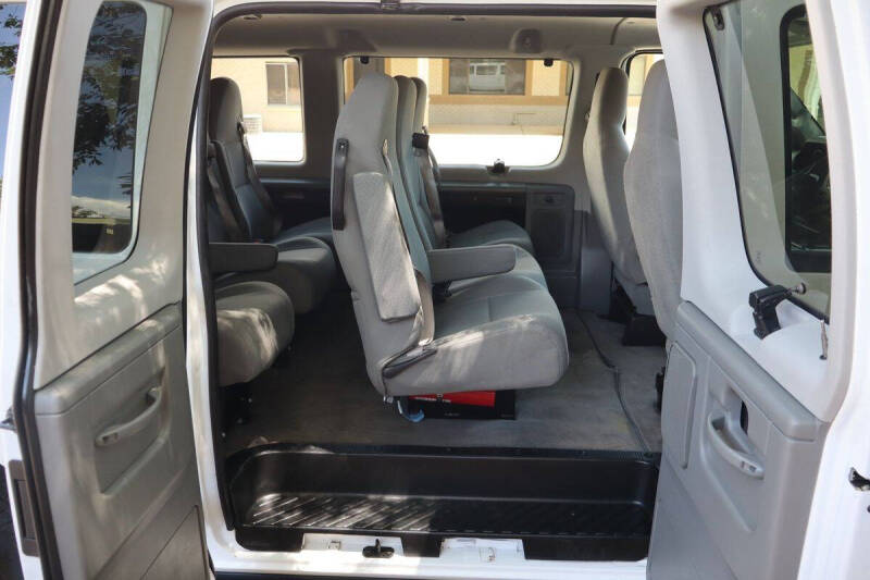2012 Ford E-Series E-350 SD