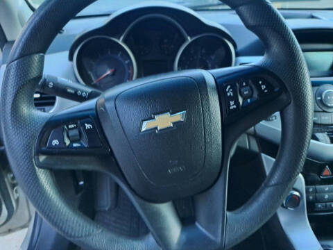 2013 Chevrolet Cruze LS Auto