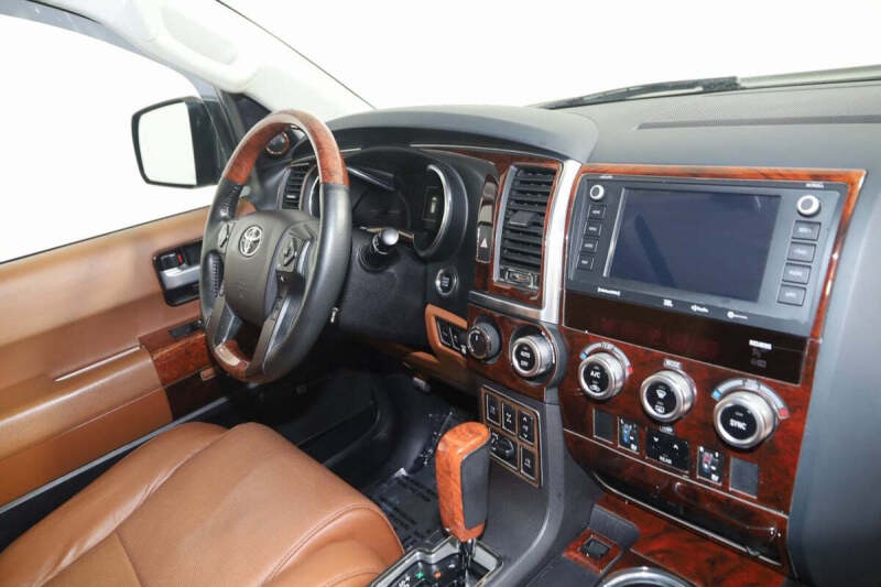 2021 Toyota Sequoia Platinum