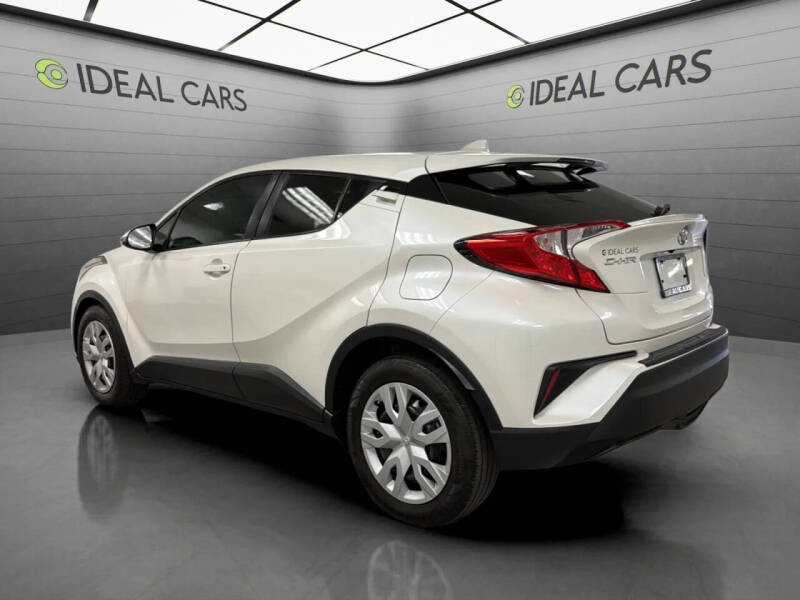 2021 Toyota C-HR LE