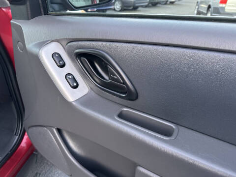 2005 Ford Escape HEV