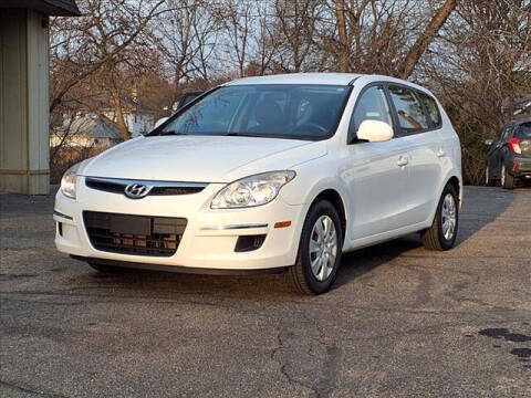 2011 Hyundai Elantra Touring for sale at Vern Shooks Auto Sales in Grand Rapids MI