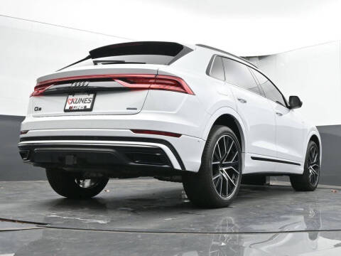 2022 Audi Q8 quattro Premium Plus 55 TFSI