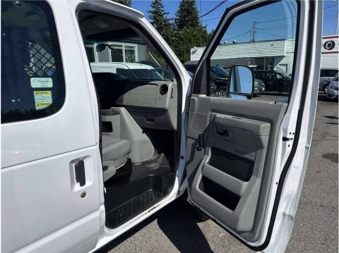 2013 Ford E-Series E-250