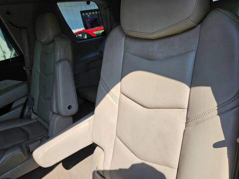 2015 Cadillac Escalade Luxury