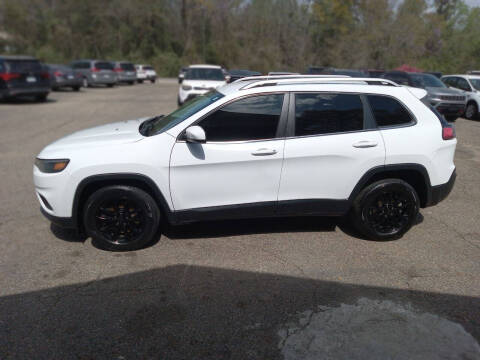 2019 Jeep Cherokee for sale at WALKER MOTORS LLC & TRAILERS in Hattiesburg MS