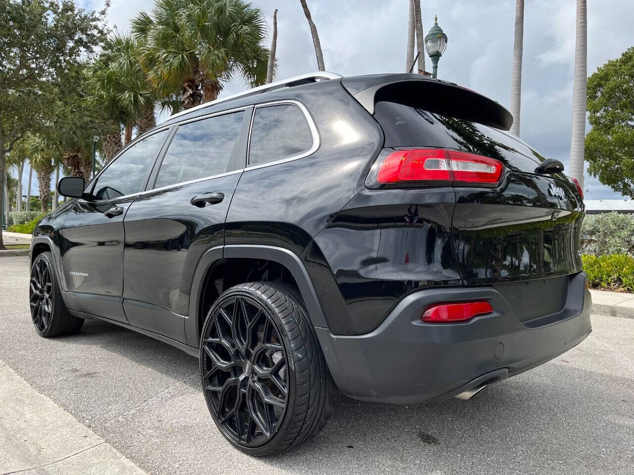 2018 Jeep Cherokee for sale at JT AUTO INC in Oakland Park, FL