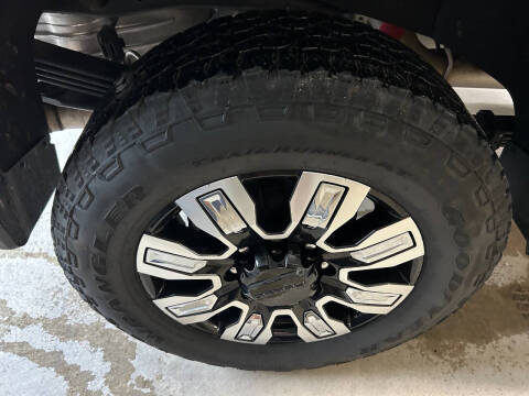 2024 GMC Sierra 2500HD Denali