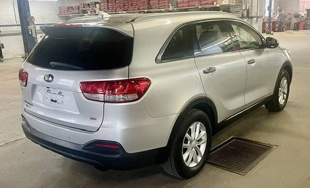 2018 Kia Sorento LX