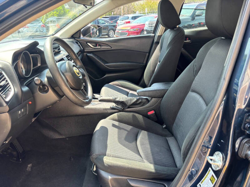 2015 Mazda MAZDA3 i SV