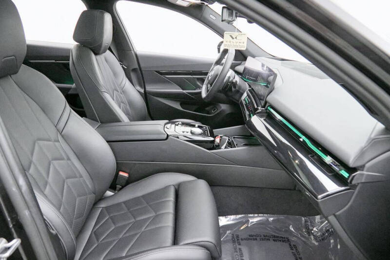 2024 BMW 5 Series 530i xDrive