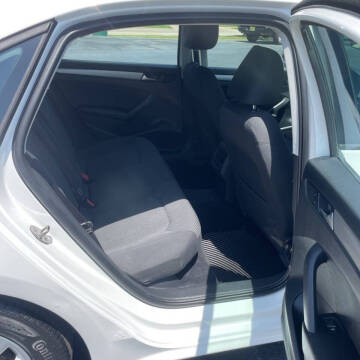 2013 Volkswagen Passat S