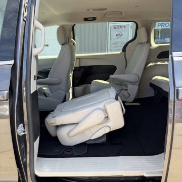 2017 Chrysler Pacifica Touring