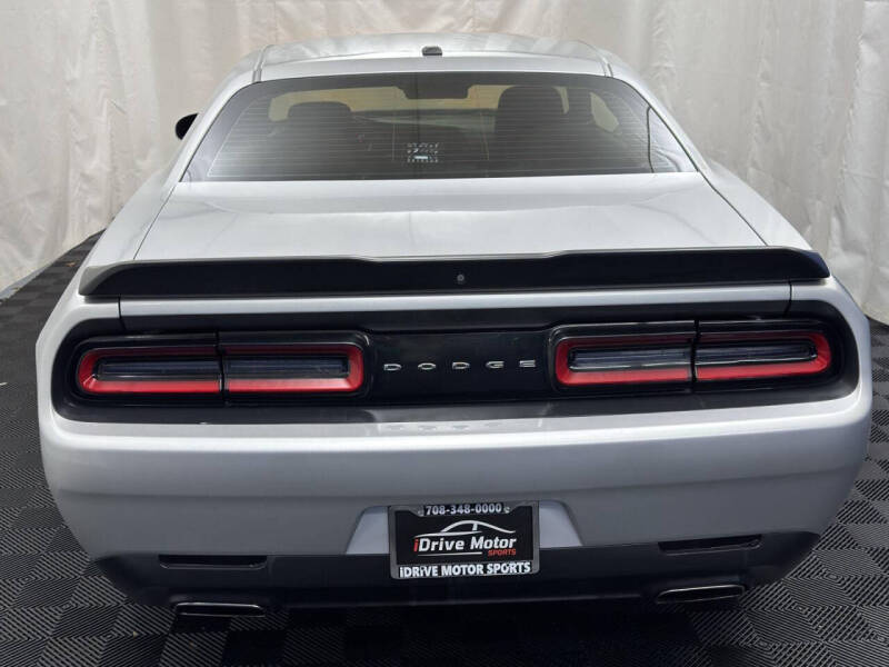 2019 Dodge Challenger SXT