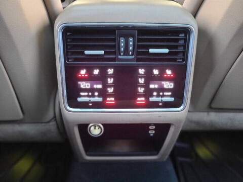 2023 Porsche Cayenne S