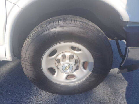 2023 Chevrolet Express 2500