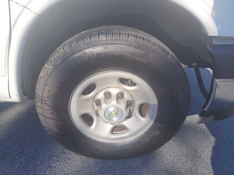 2023 Chevrolet Express 2500