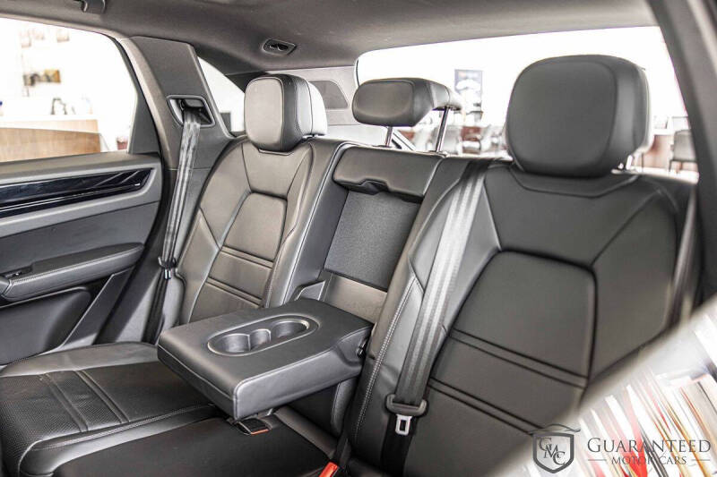 2020 Porsche Cayenne E-Hybrid