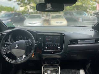 2020 Mitsubishi Outlander LE