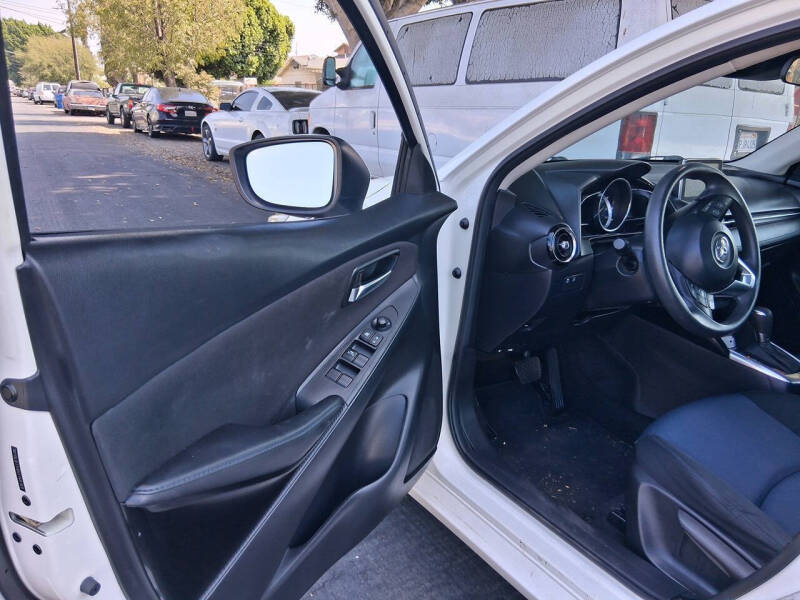 2017 Toyota Yaris iA