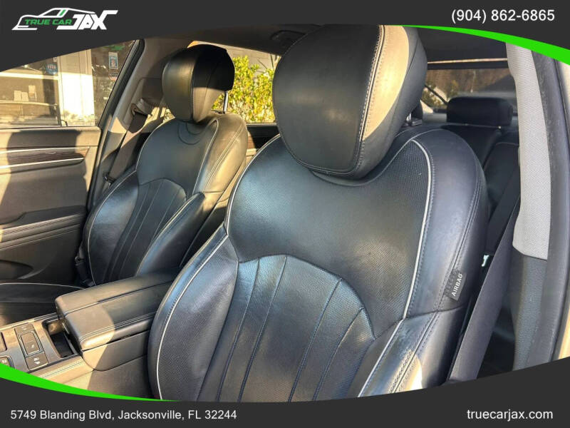 2015 Hyundai Genesis