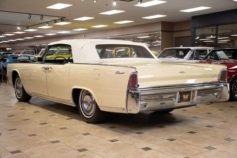 1965 Lincoln Continental