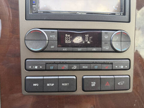 2014 Lincoln Navigator