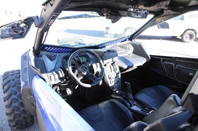 2021 Can-Am MAVERICK X