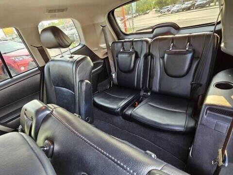 2011 Toyota Highlander SE