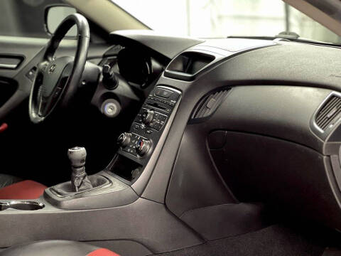 2011 Hyundai Genesis Coupe 3.8L R-Spec