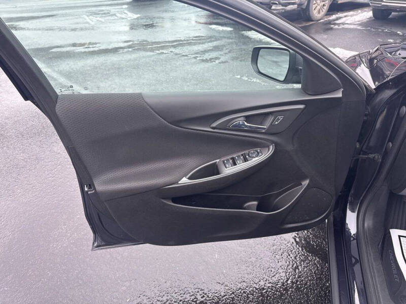 2022 Chevrolet Malibu LS