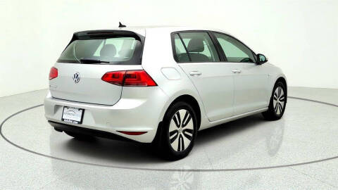 2016 Volkswagen e-Golf SE