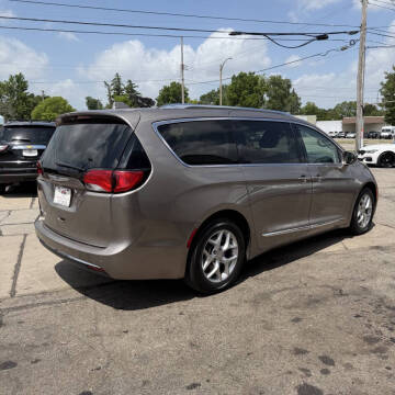 2018 Chrysler Pacifica Touring L