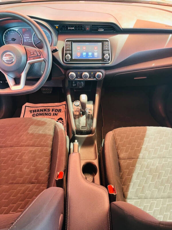 2022 Nissan Kicks S