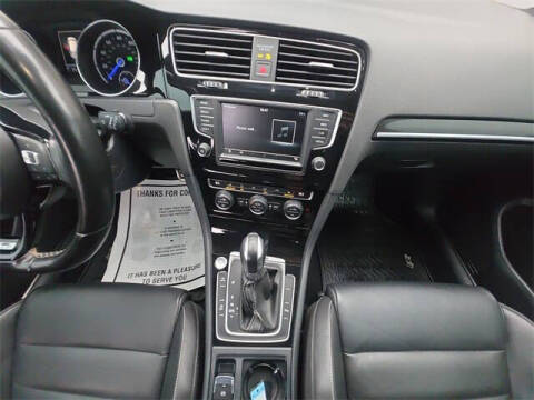 2017 Volkswagen Golf R 4Motion