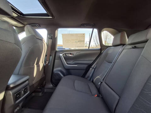 2025 Toyota RAV4 Plug-in Hybrid SE