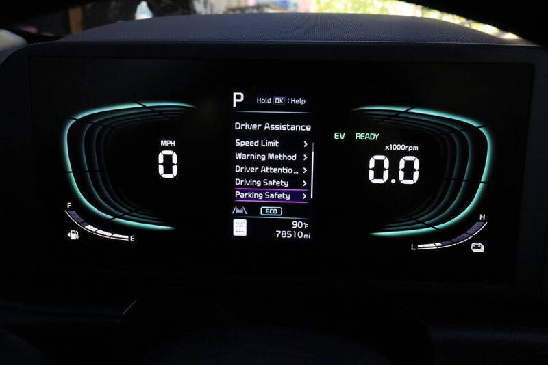 2024 Kia Niro LX