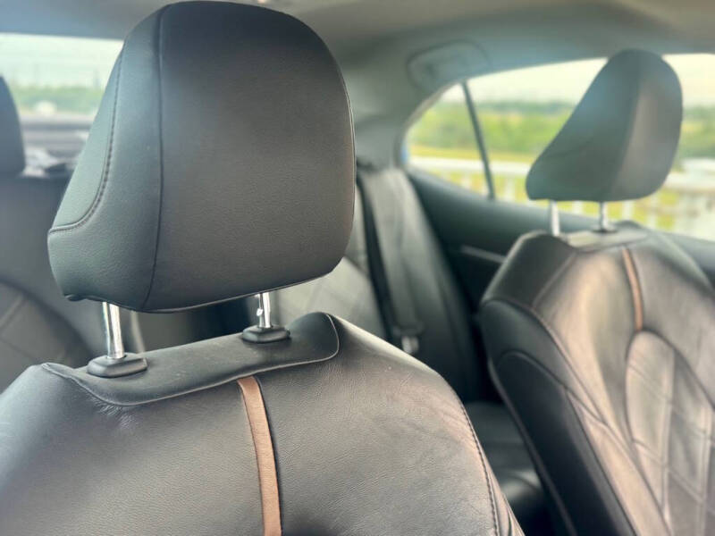 2019 Toyota Camry Hybrid