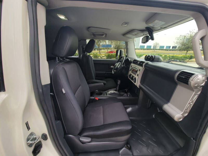 2012 Toyota FJ Cruiser