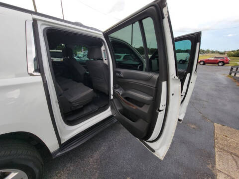 2017 Chevrolet Suburban LS
