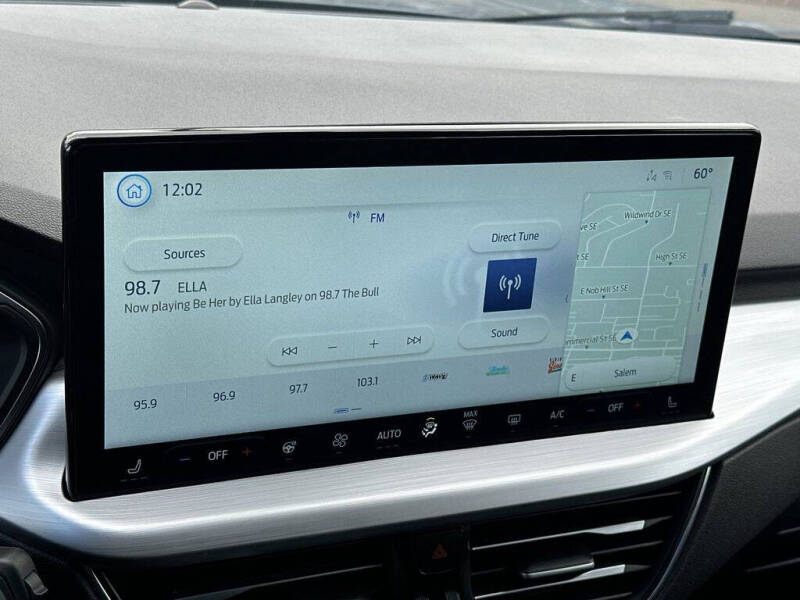 2025 Ford Escape Platinum