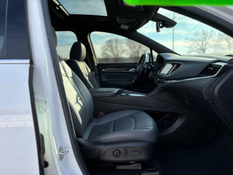 2022 Buick Enclave Essence