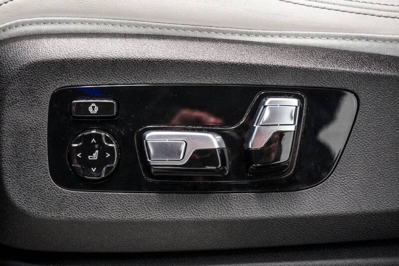 2024 BMW X5 xDrive50e