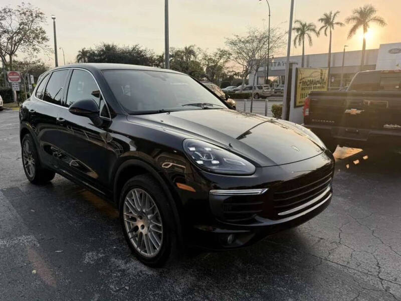 2016 Porsche Cayenne S